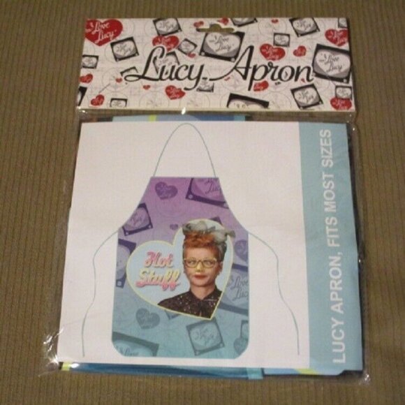 New Hot Stuff I Love Lucy Apron Kitchen Cooking Gift Lucille Ball Oven TV Show - Picture 2 of 2
